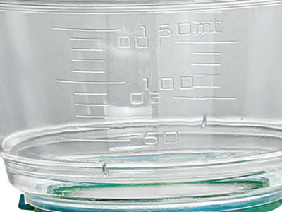 杯體透明，刻度清晰，便于觀察容量