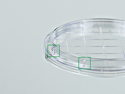 皿內(nèi)環(huán)卡扣設(shè)計 ，培養(yǎng)皿與皿蓋緊密度高，防止誤開，倒置不易脫落